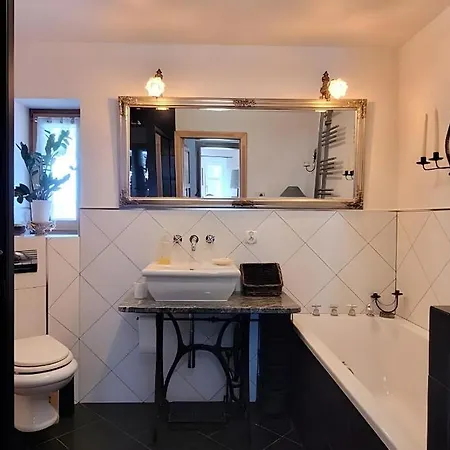 Apartment Wyjatkowy W Sercu Jeleniej Gory
