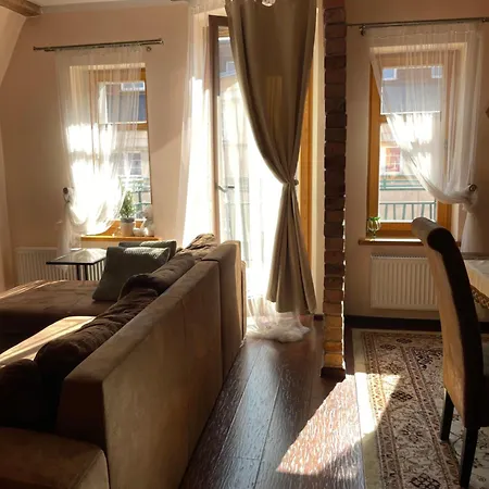 Apartment Wyjatkowy W Sercu Jeleniej Gory *