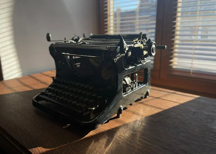 Wyjatkowy W Sercu Jeleniej Gory Апартаменты Еленя-Гура