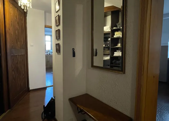 Wyjatkowy W Sercu Jeleniej Gory * Еленя-Гура