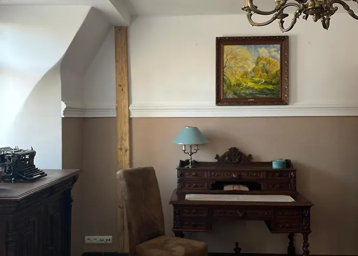 Wyjatkowy W Sercu Jeleniej Gory Апартаменты